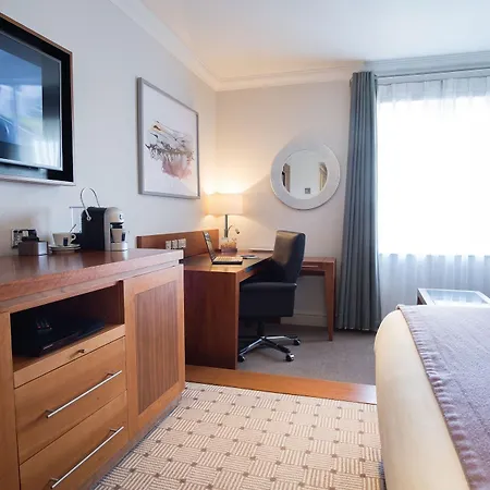 Otel Thorpe Park And Leeds (West Yorkshire)