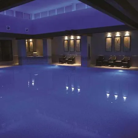 Thorpe Park And 4* Leeds (West Yorkshire)