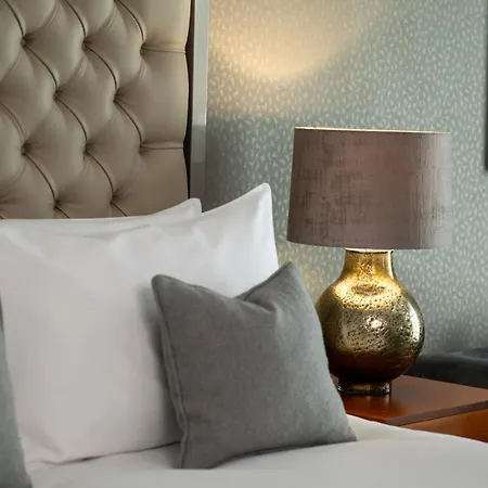 Otel Thorpe Park And