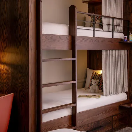 Thorpe Park And Otel Leeds (West Yorkshire)