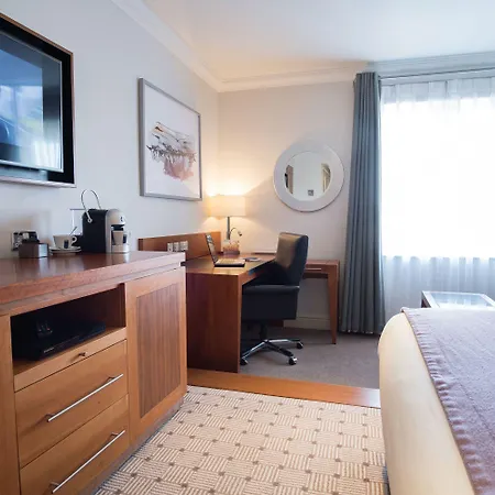 Thorpe Park And Hotel Leeds (West Yorkshire)