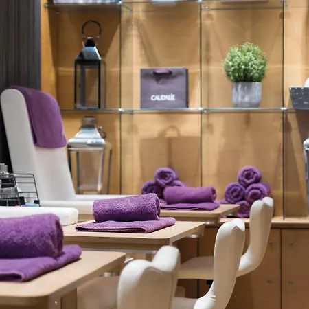 Thorpe Park And Hotel 4*