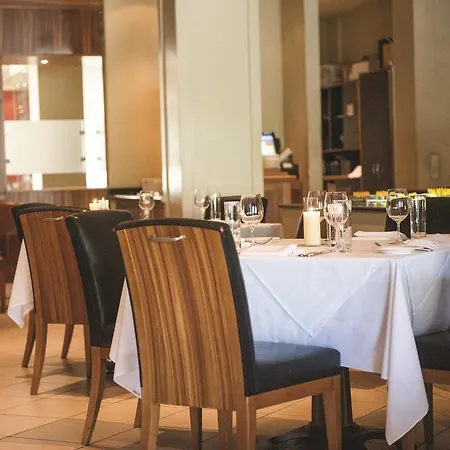 Thorpe Park And Leeds (West Yorkshire)