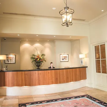 Otel Thorpe Park And 4*