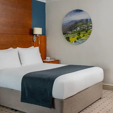 Thorpe Park And Hotel 4*