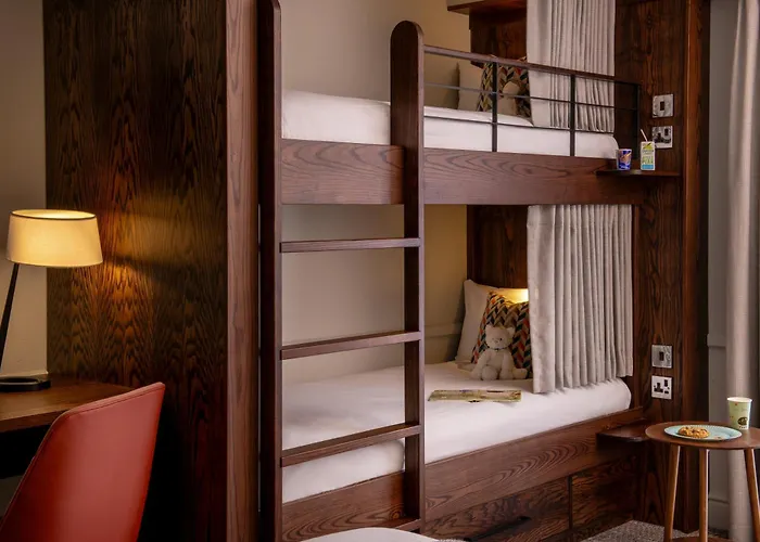 Thorpe Park And Hotel Leeds (West Yorkshire)