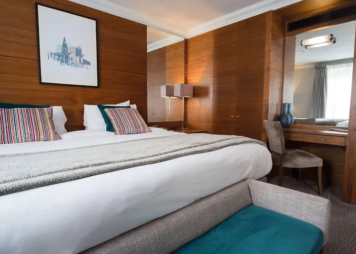 Thorpe Park And Λιντς