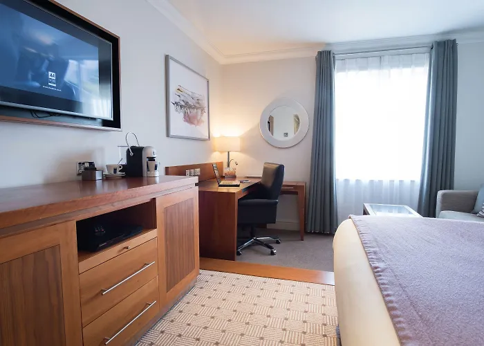 Thorpe Park And Hotel Leeds (West Yorkshire)