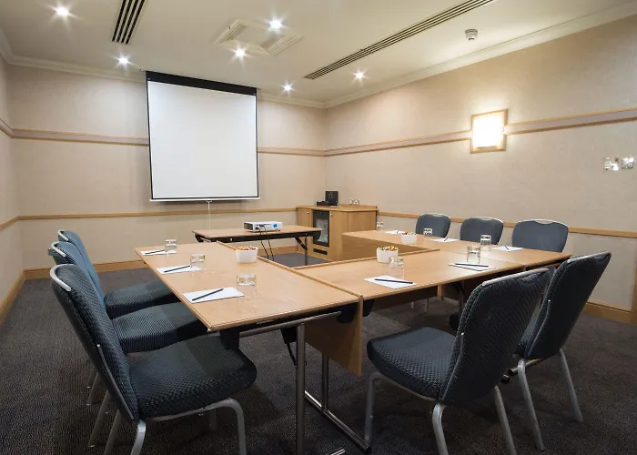 Thorpe Park And Ξενοδοχείο Λιντς