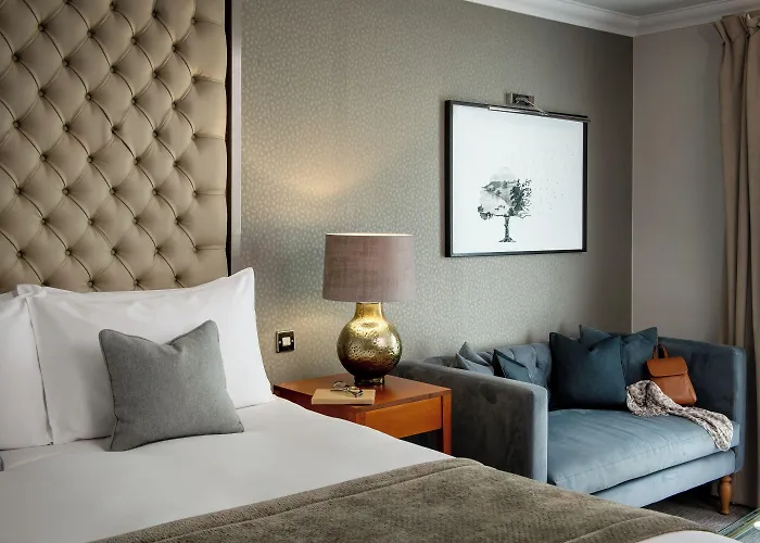 Thorpe Park And 4* Leeds (West Yorkshire)