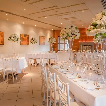 Thorpe Park And Leeds (West Yorkshire)