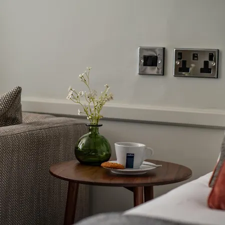 Thorpe Park And Hotel 4*