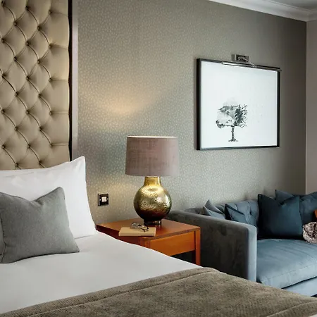 Thorpe Park And 4* Leeds (West Yorkshire)