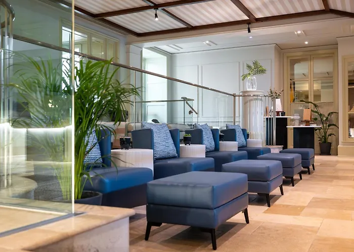 Thorpe Park And Отель